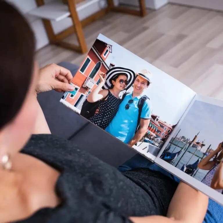 Tiskane fotografije visoke kvalitete razvijene na profesionalnom Fujifilm papiru