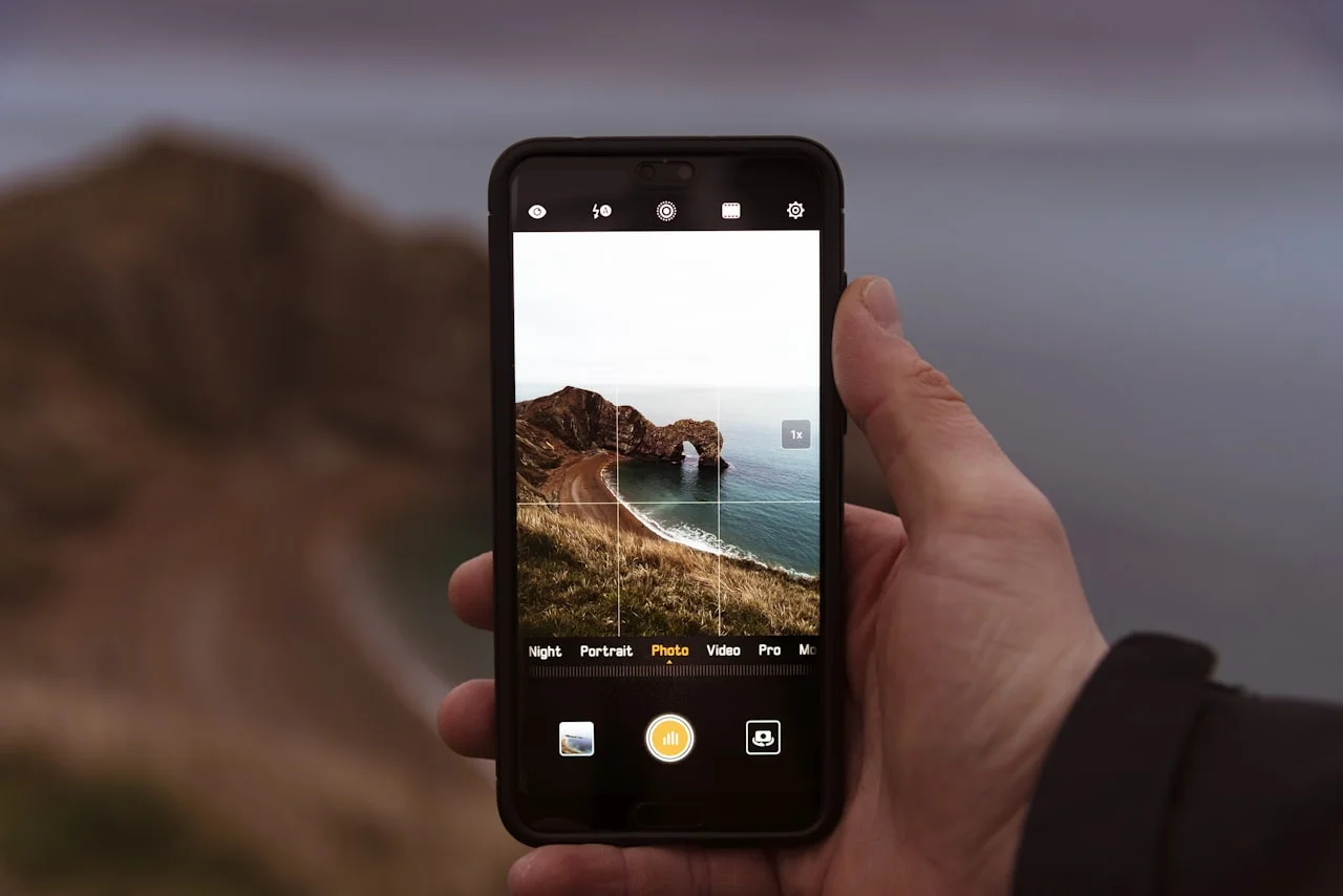 Mobitel koji prikazuje odabir formata fotografija
